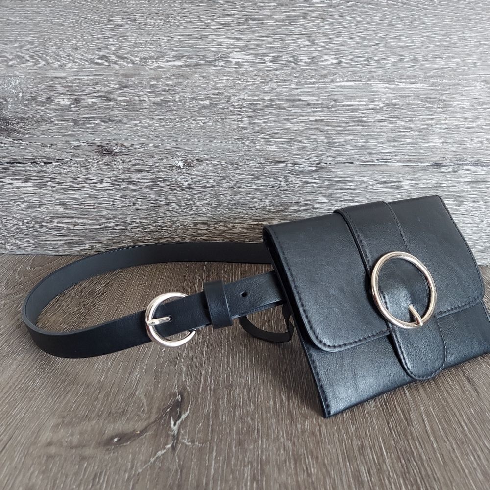 Women's No Boundaries Waist Mini Purse Wallet Bag Belt Black Size Large